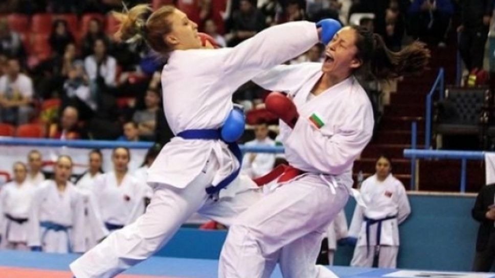 Александра Стублева с победа и загуба на силен турнир по карате в Истанбул