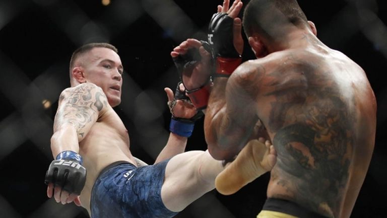 Колби Ковингтън срази Дос Анжос на UFC 225 (видео + снимки)