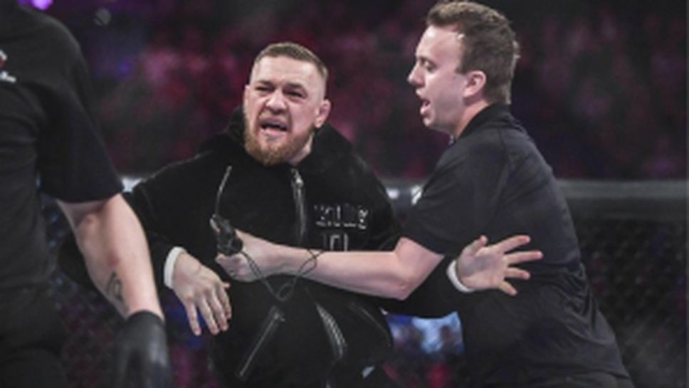 Конър Макгрегър влезе в клетката на Bellator и едва не се сби с рефера