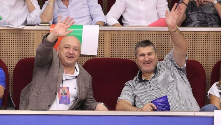 Красен Кралев подкрепи волейболните национали във Варна (снимки)