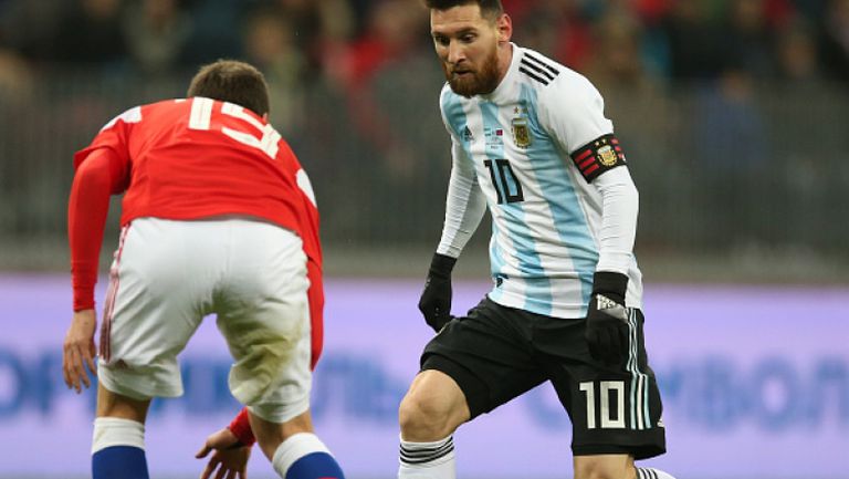 Аржентина победи Русия с гол от засада