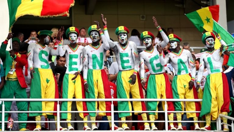 Невероятната постъпка на феновете на Сенегал и Япония