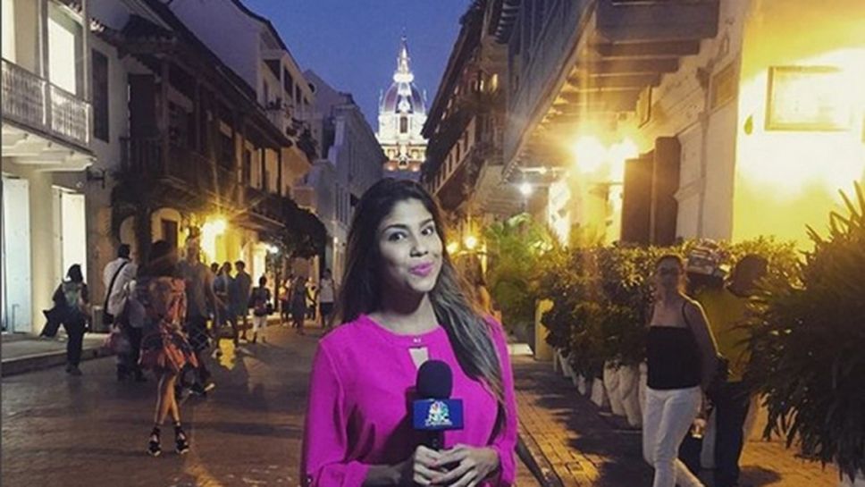 Маниак атакува секси колумбийска журналистка и я стисна за гърдите (видео)