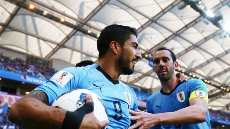 Втора минимална победа и Уругвай е на осминафиналите (видео)