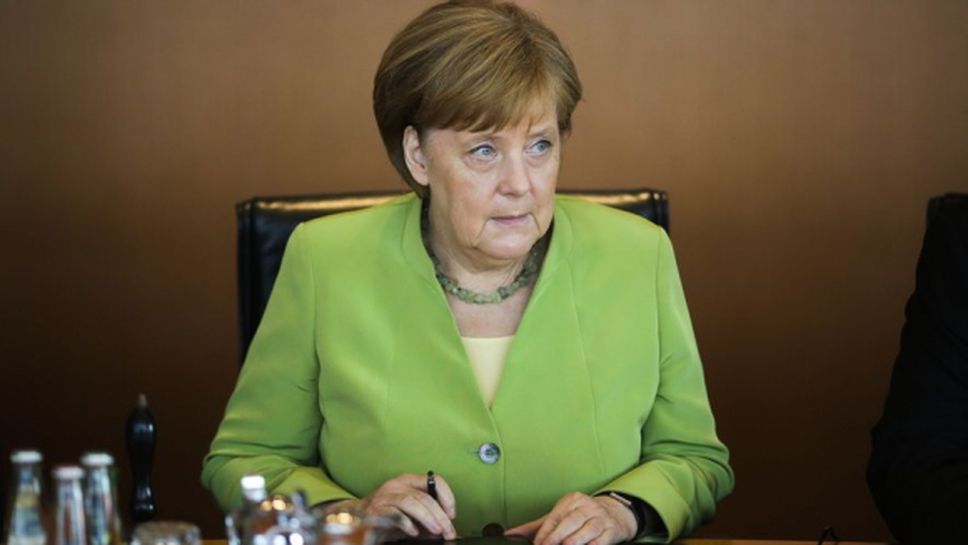 Ангела Меркел няма да ходи на мача между Германия и Република Корея