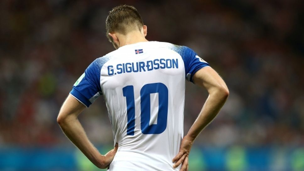 Гилфи Сигурдсон призова федерацията на Исландия да задържи треньора