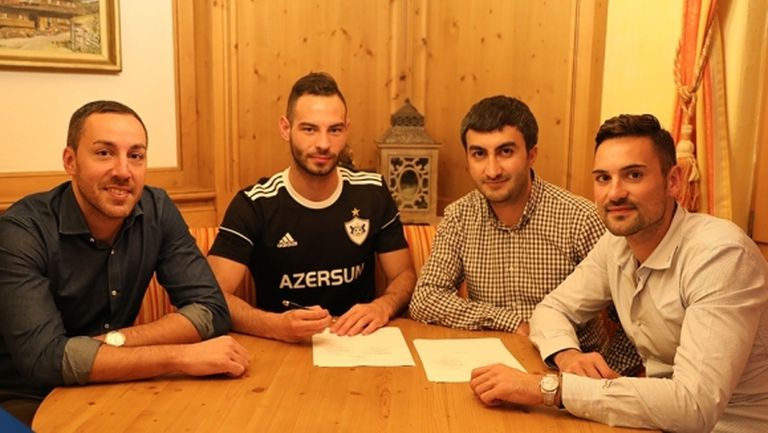 Официално: Симеон Славчев подписа договор с Карабах