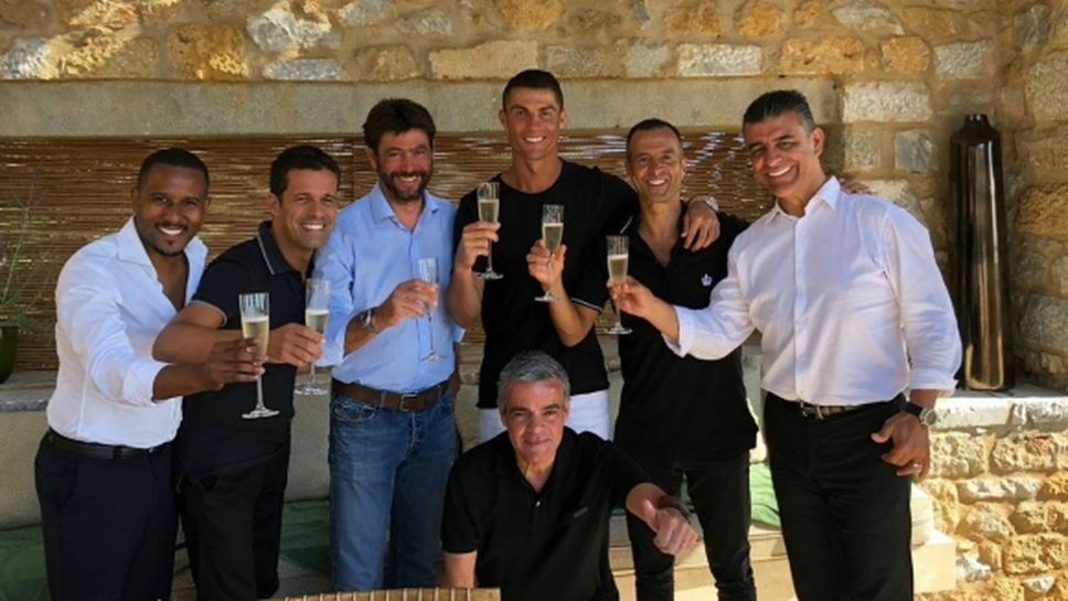Кристиано Роналдо отбеляза преминаването в Ювентус с шампанско