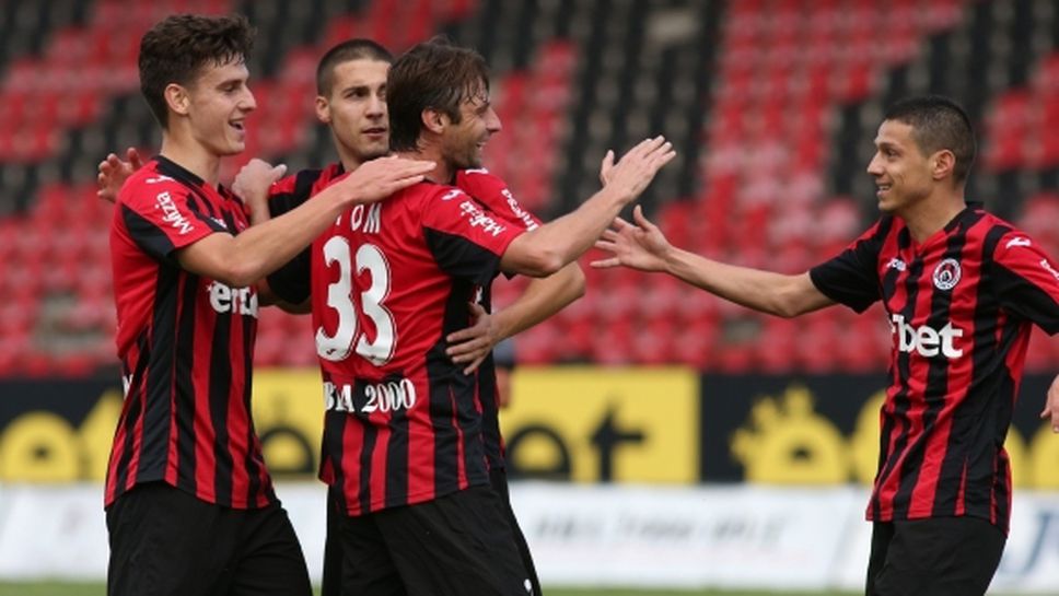 Локо (Сф) надви "орлетата"