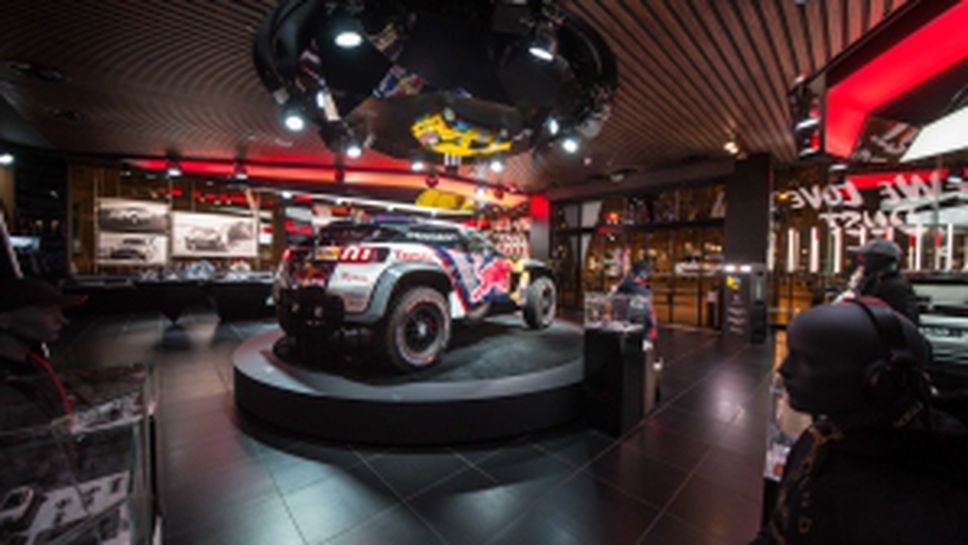 Тръпката на рали Дакар: Peugeot Avenue Paris