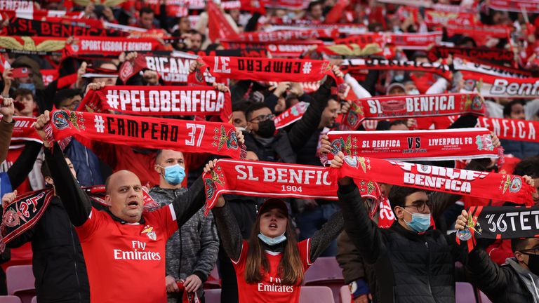 0 Копирано Най популярният португалски футболен клуб Бенфика ще стане първият