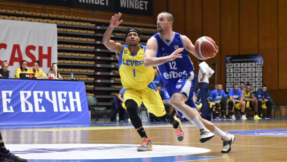 Левски и Спартак Плевен излизат в директен спор за бронзовите медали