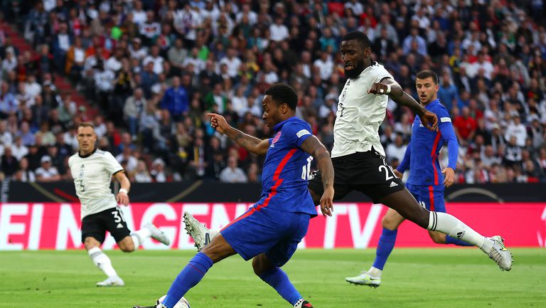  Германия и Англия не се победиха в шоу 