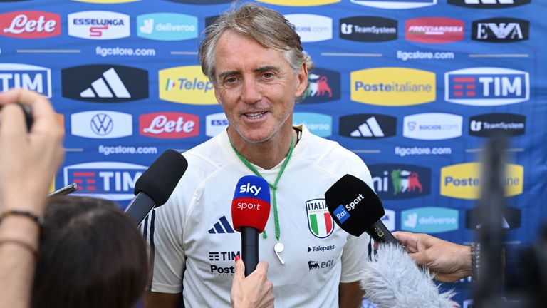 Селекционерът на националния отбор на Италия Роберто Манчини говори преди