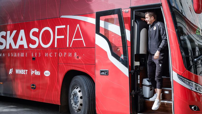 Автобусите на Левски и ЦСКА - София вече са на