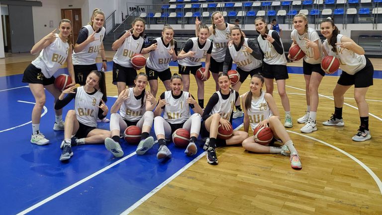 Подготовката на националния отбор на България по баскетбол за девойки
