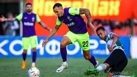 Елче следи бранител на Лудогорец