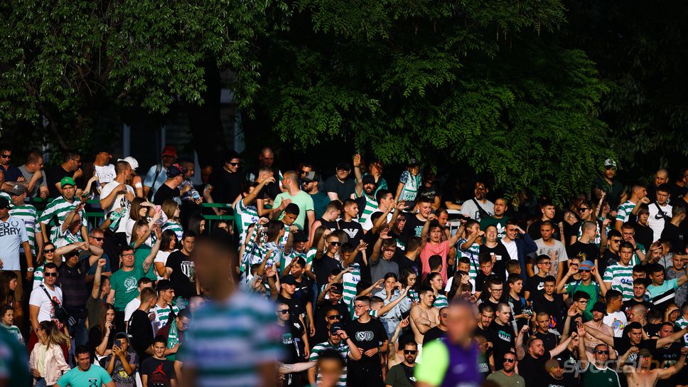 Феновете на Черно море изкупуват последните билети за дербито