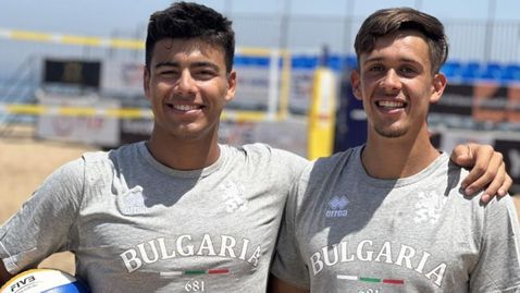 България на 1/16-финал на Европейското по плажен волейбол до 22 години