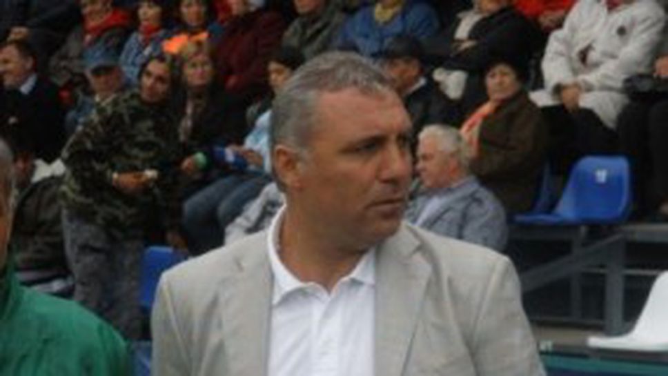 Стоичков гледа Локо (Мз)