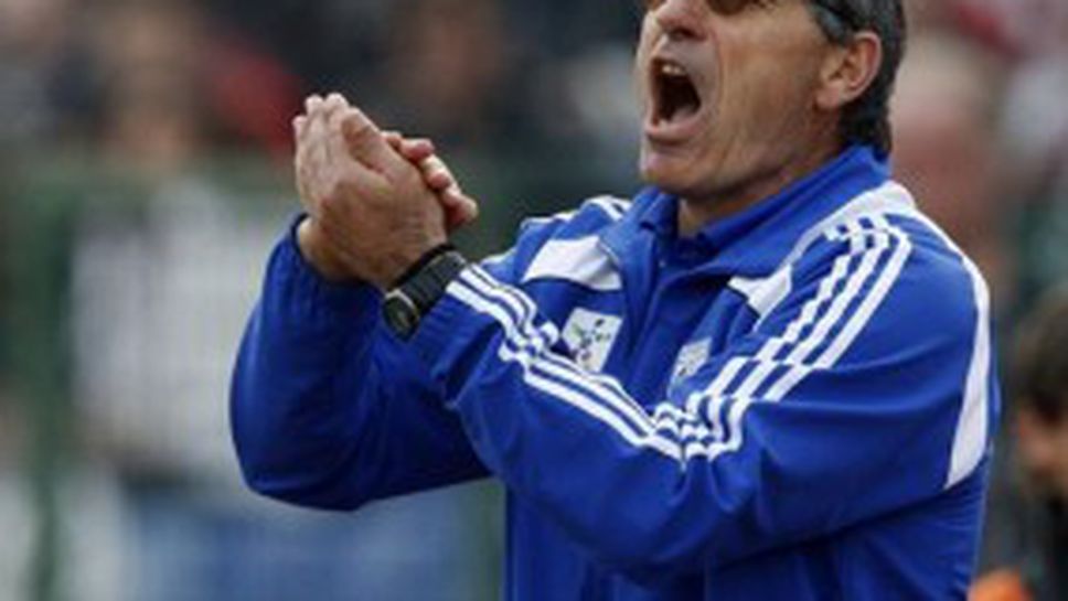 Треньорът на Кипър: Съдията ни поряза жестоко