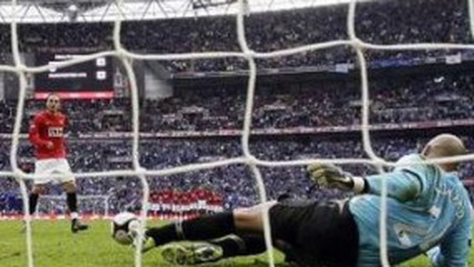 Бербатов затрупан с критики в Англия след пропуснатата дузпа