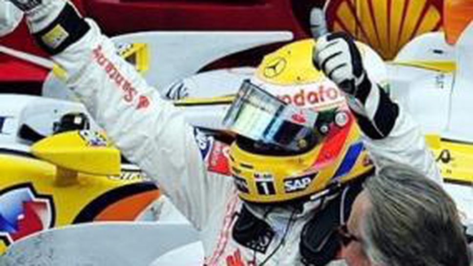 Лауда: Хамилтън може да остане непобеден