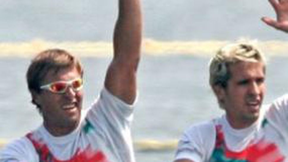 Иво и Мартин Янакиеви се класираха за полуфиналите на двойка скул