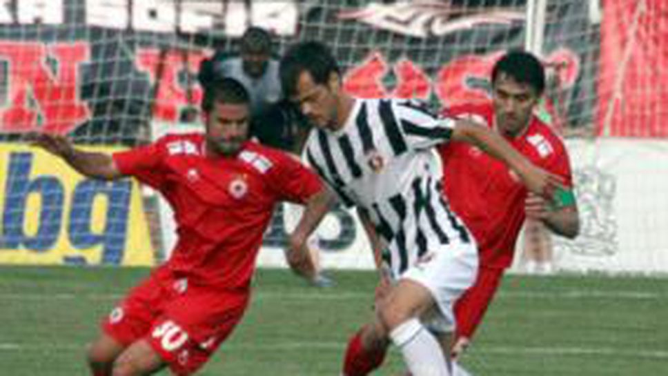 ЦСКА би Локо (Пд) в суперслаб мач