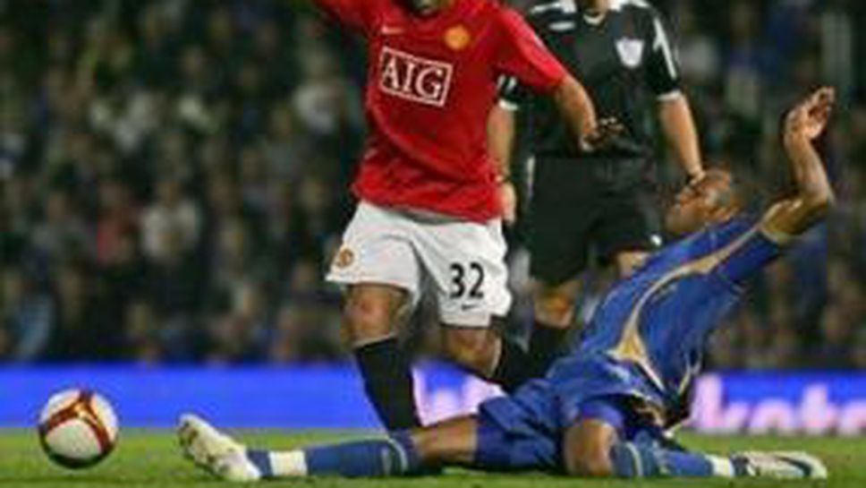 Юнайтед с първи успех за сезона