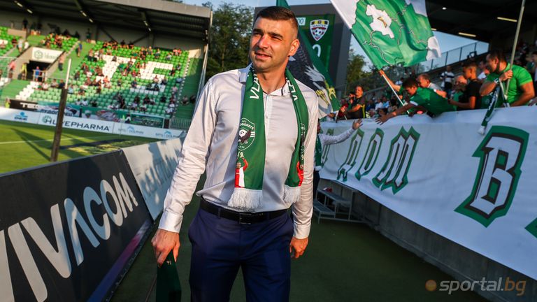 Владислав Стоянов пред сензационно завръщане във футбола
