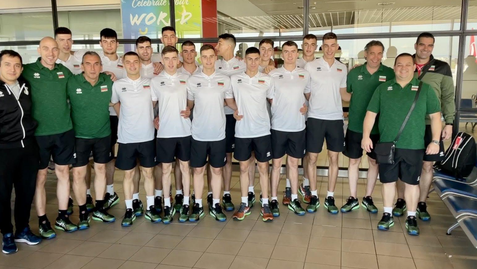 Националите на България до 18 г. заминаха за Грузия, вижте състава и програмата им за Европейското първенство