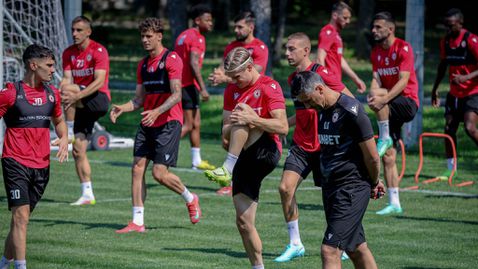 Двама от ЦСКА се завърнаха в строя