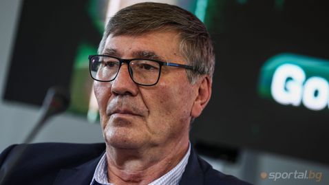 Глушков изрази своята скръб и отдаде заслуженото на паметта на легендата Иван Евстатиев