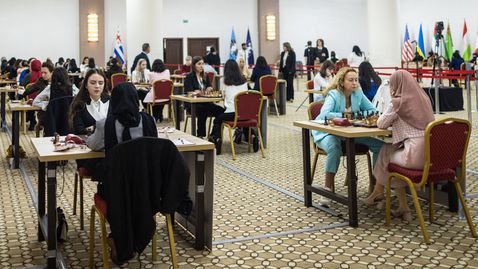 Антоанета Стефанова и Нургюл Салимова се класираха за втория кръг на Световната купа