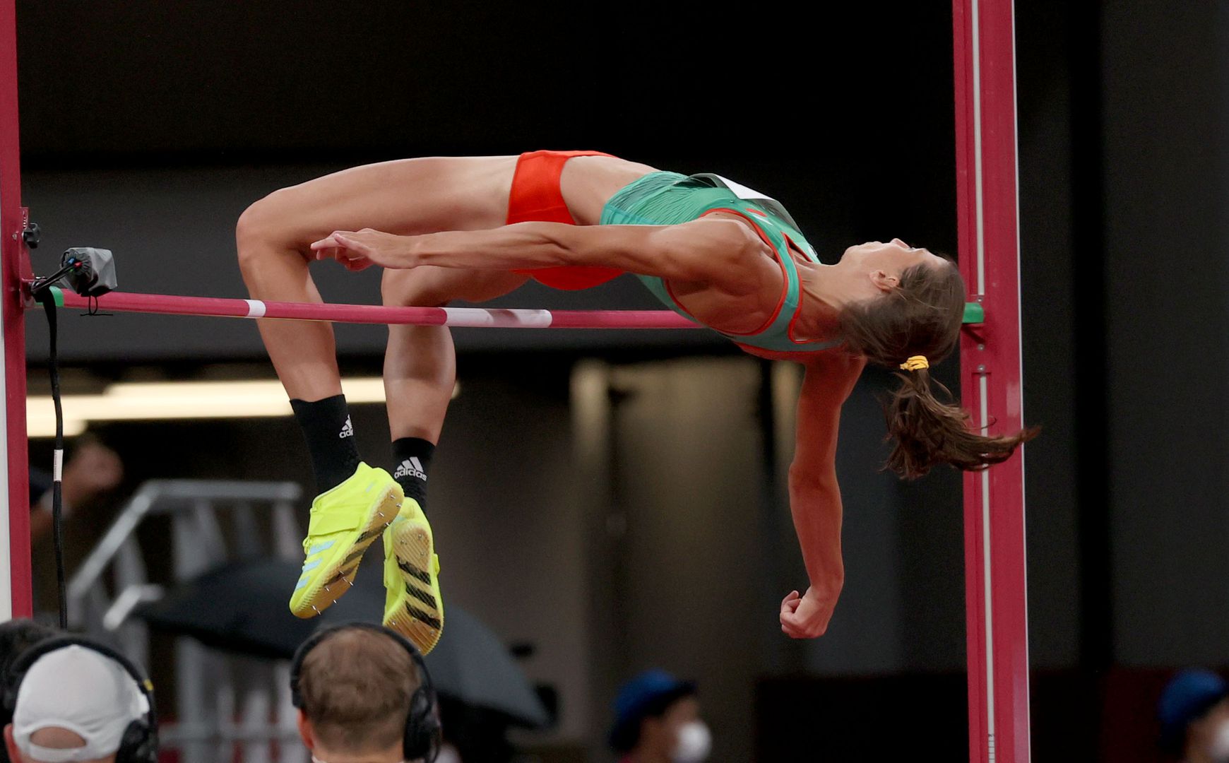 Мирела Демирева във финала на скок на височина на игрите в Токио