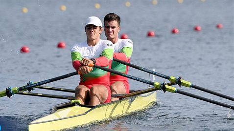 Александър Киров и Валентин Андонов на полуфинал на Световното по гребане до 19 години