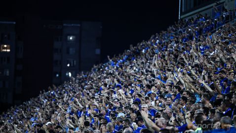 Левскарите изкупиха два сектора за сблъсъка с АЗ Алкмаар