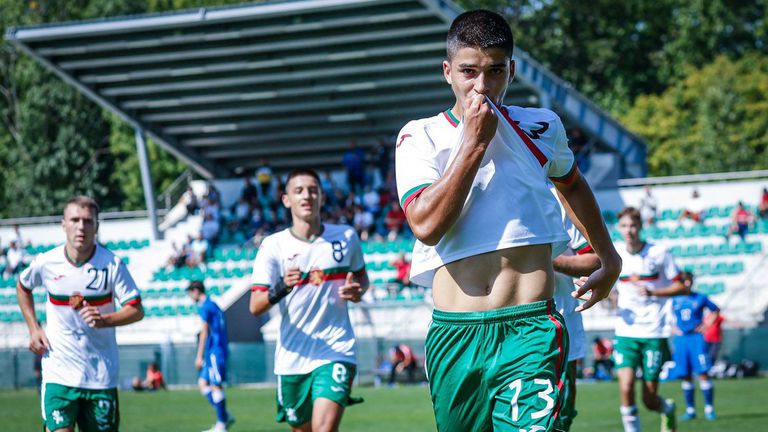 Юношеският национален отбор на България до 17 г. постигна втори
