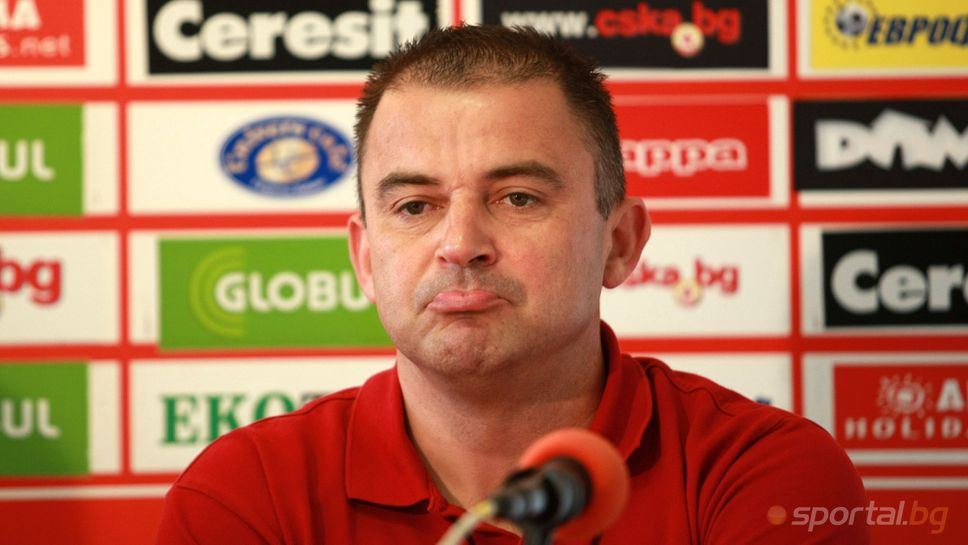 Легенда на Литекс и бивш шеф в ЦСКА с яростна атака по Стойчо Младенов - защити Ганчев и "Титан"