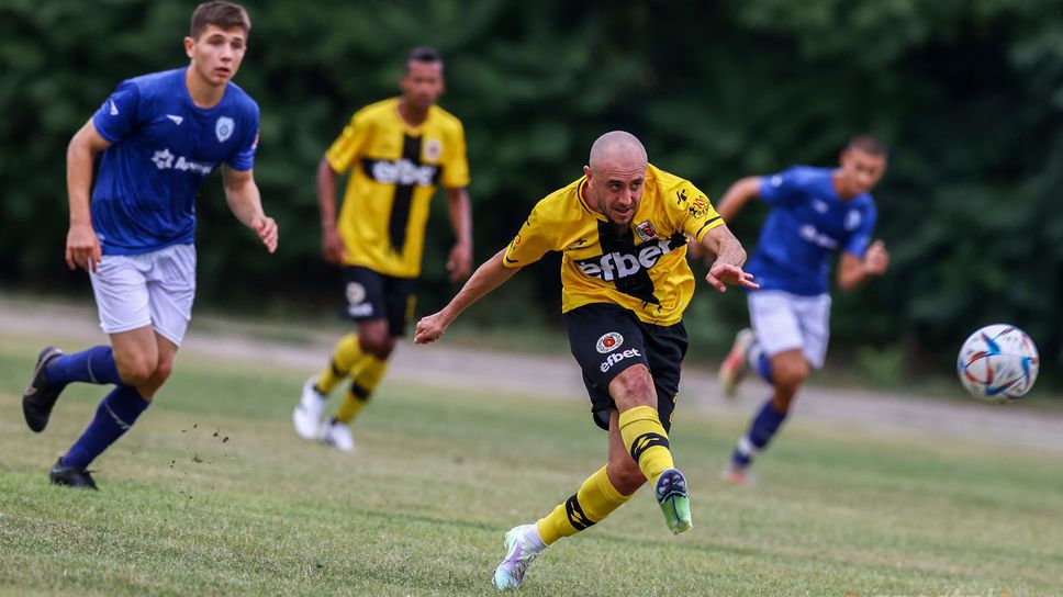 Волов срещу Ботев (Нови пазар) за Купата на АФЛ