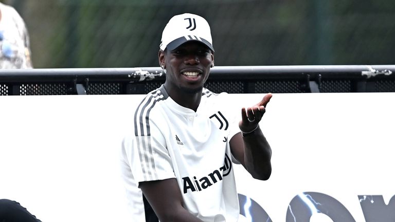 Пол Погба претърпя успешна операция на коляното Френският халф на