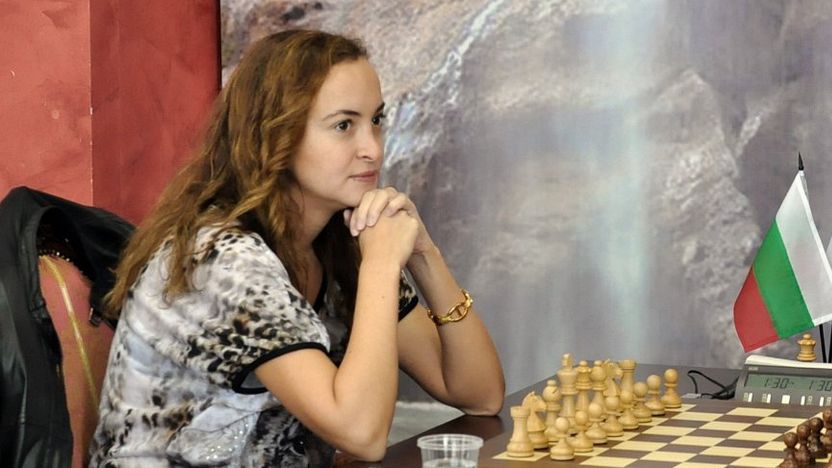 Загуби за Стефанова и Чепаринов в деветия кръг на турнира FIDE Grand Swiss