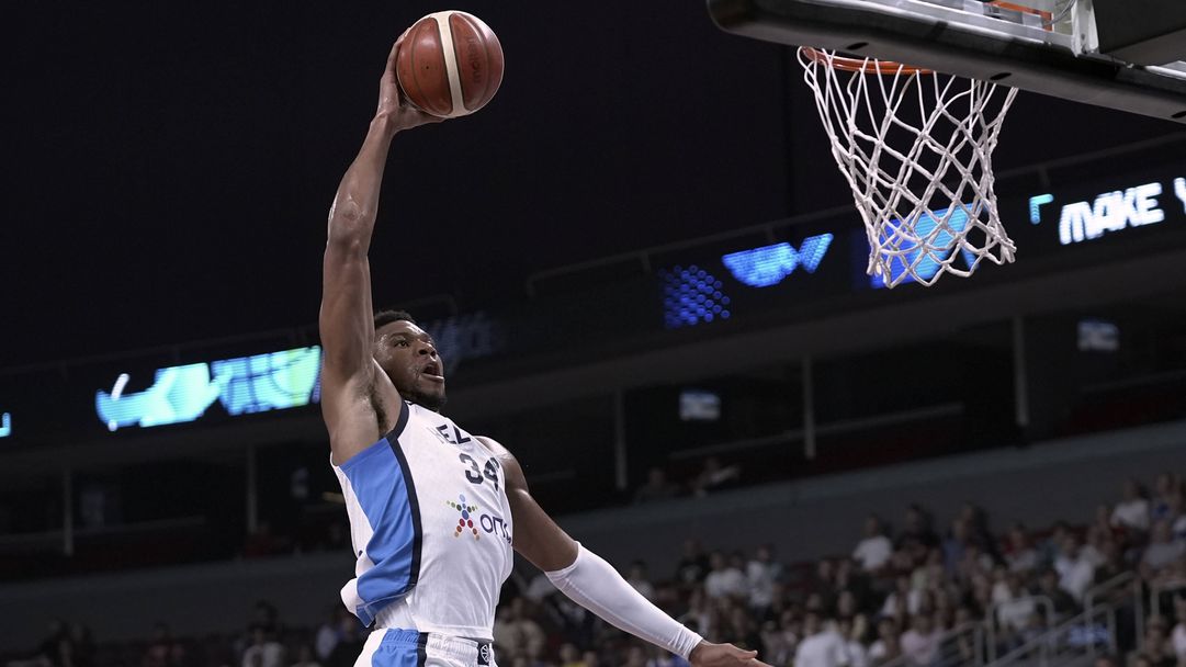 Янис се погрижи Гърция да срази Израел