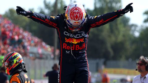 Верстапен ликува на "Монца", нова спорна ситуация в Макларън