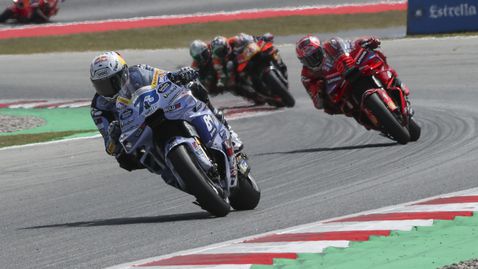 Алекс Маркес триумфира в Каталуния и отложи коронацията брат си