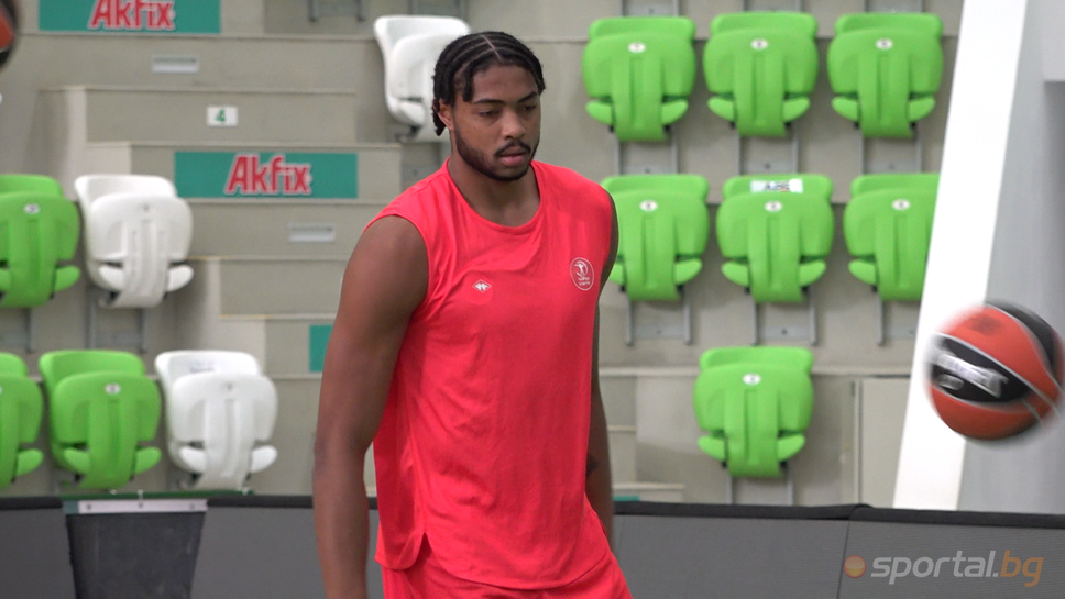 Още една от звездите на Апоел Тел Авив вече е в България