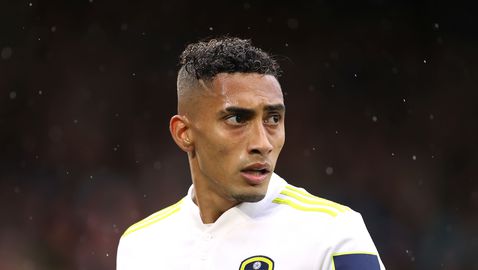  Лийдс отхвърли първата оферта на Арсенал за Рафиня, Тотнъм също готви съмнение 