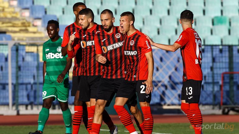 Изпълнителният директор на Локомотив  София Бойчо Величков заяви пред Тема Спорт