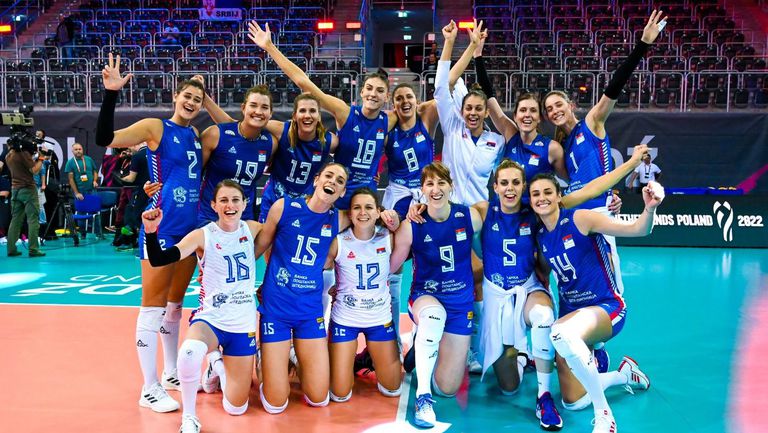 Настоящият световен шампион по волейбол при жените Сърбия продължава без